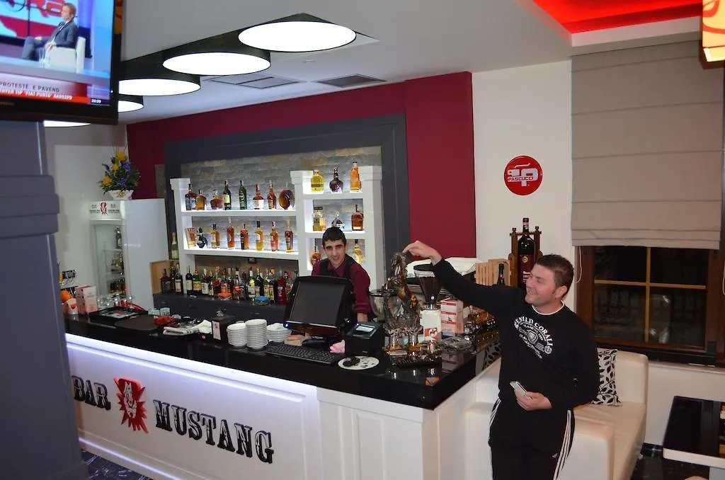 ****  Hotel Mustang Vasqarr Albanie