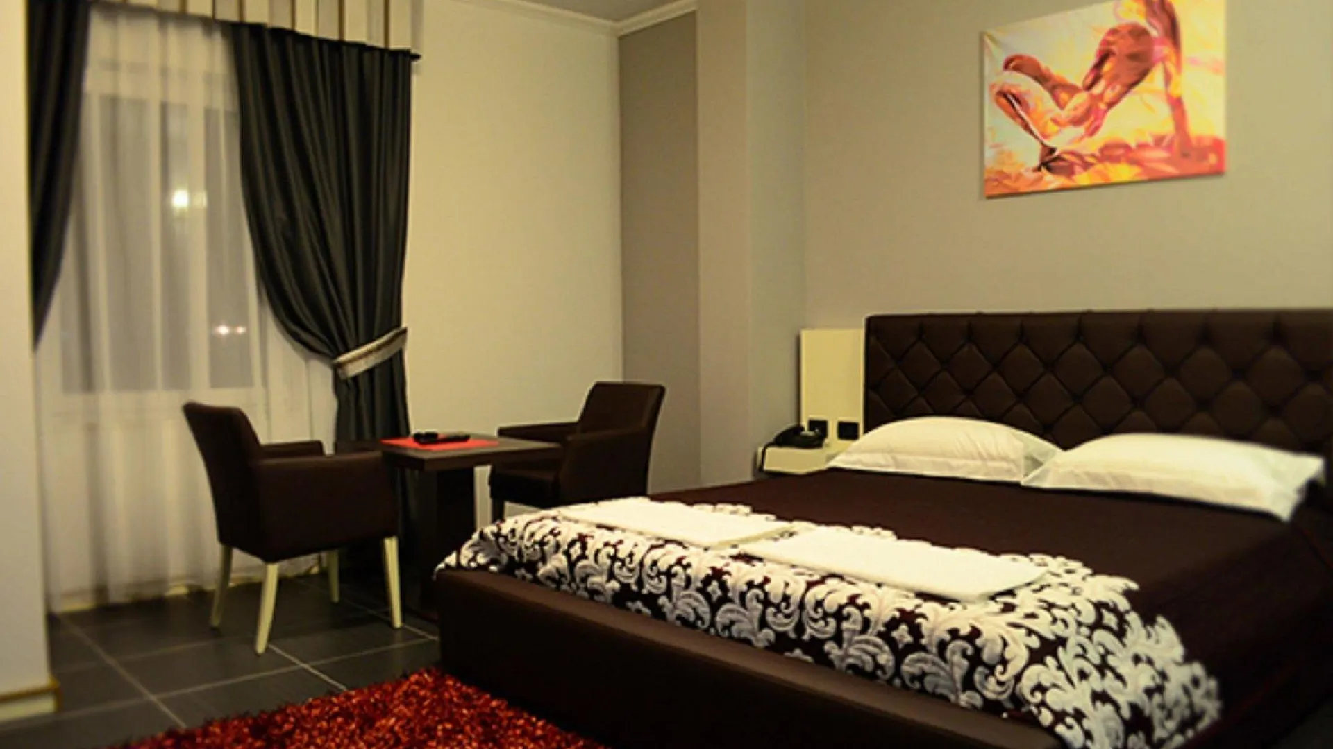 Hotel Mustang Vasqarr